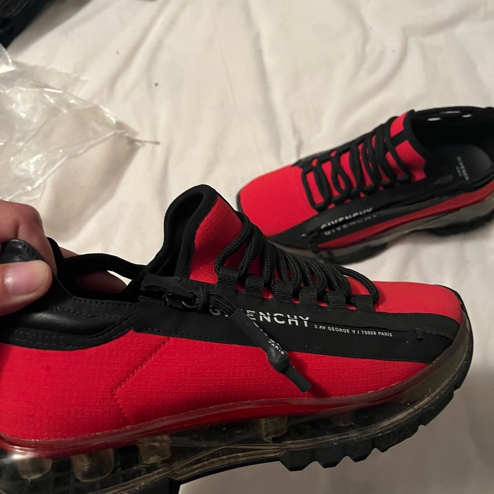 Men’s shoes